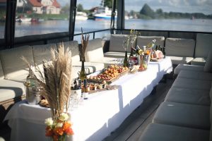 laivo-dekoravimas-minge-laivo-nuoma